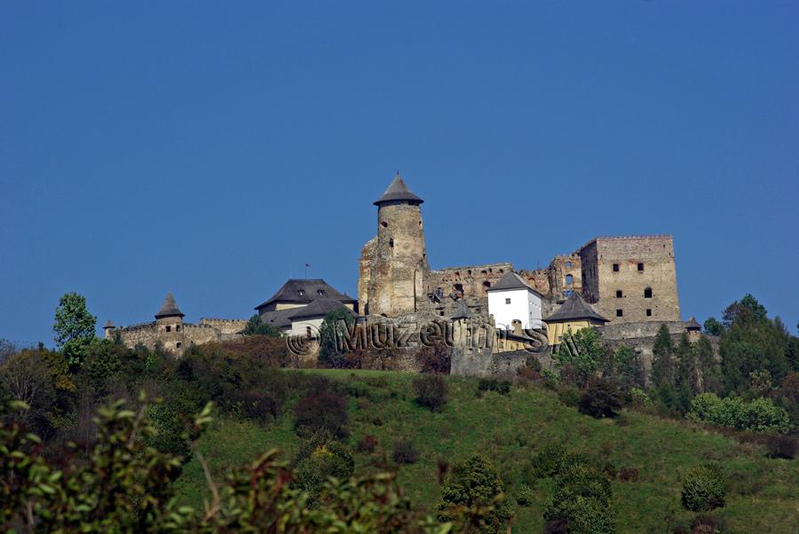 Ľubovnianske múzeum hrad v starej ľubovni stará ľubovňa