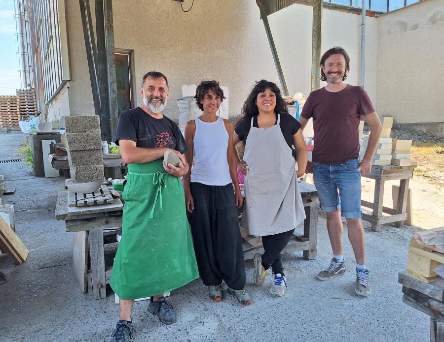 NMG MKS 37 Keramici, z ľava_Krzysztof Rozpondek (PL), Lucia Fabiánová (SK), Sandra Suárez Chachapoyas (PE – FR), Łukasz Maciej Orfiniak (PL.jpg